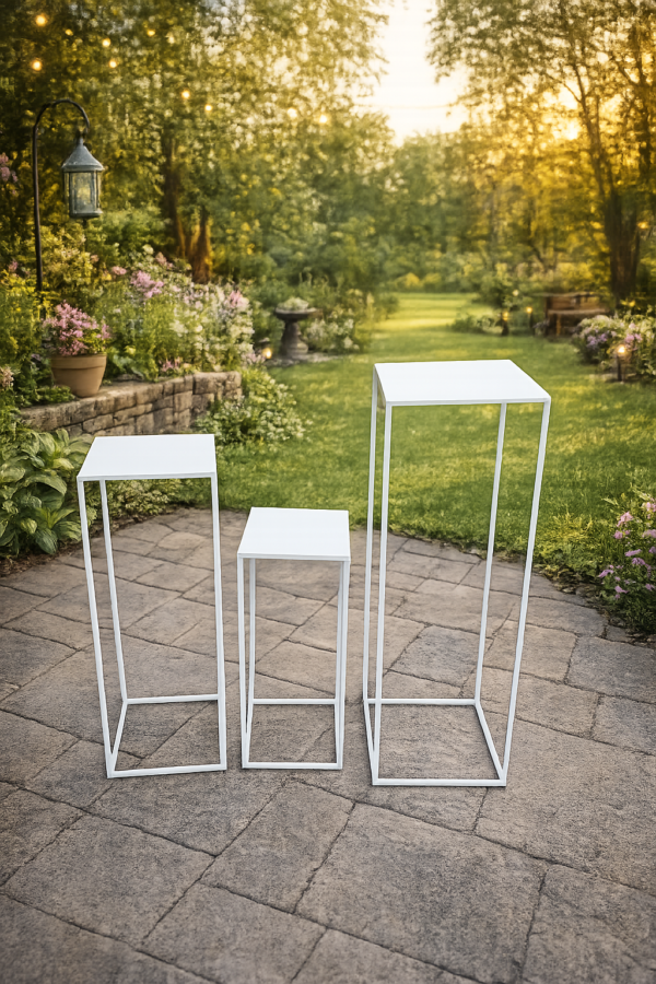 White Pedestal Display Stands White Pedestal Display Stands (Set of 3)